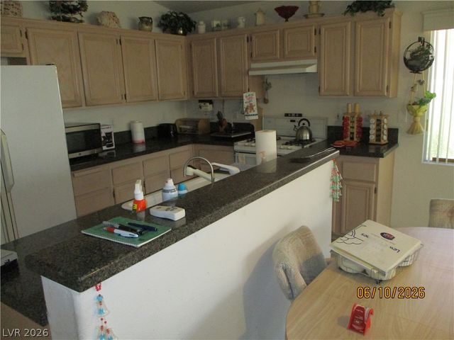 7963 West Rainshower Drive, Las Vegas, NV 89147
