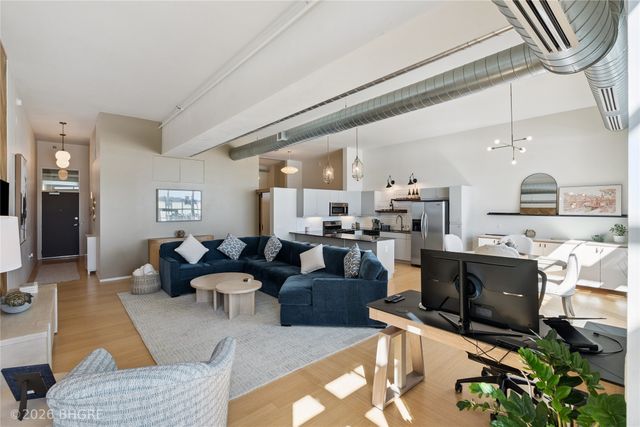 111 10th Street 410, Des Moines, IA 50309