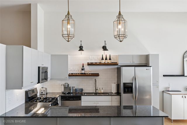 111 10th Street 410, Des Moines, IA 50309