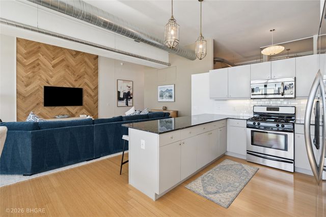 111 10th Street 410, Des Moines, IA 50309