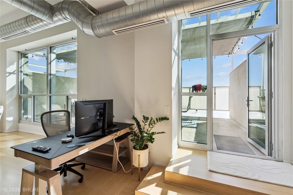 111 10th Street 410, Des Moines, IA 50309