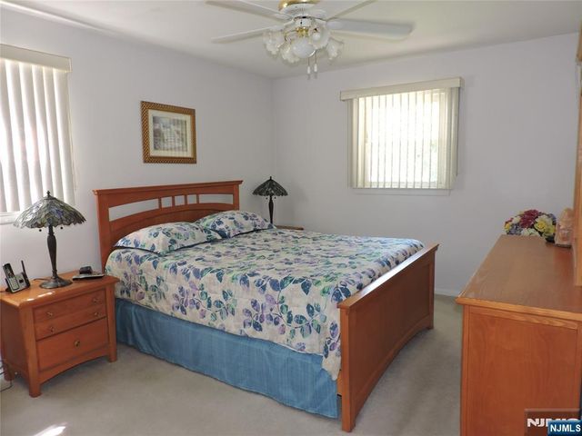 15 Main Avenue, Elmwood Park, NJ 07407