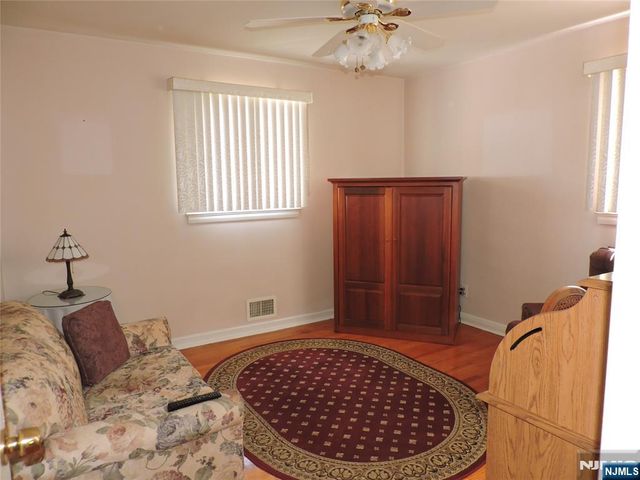 15 Main Avenue, Elmwood Park, NJ 07407