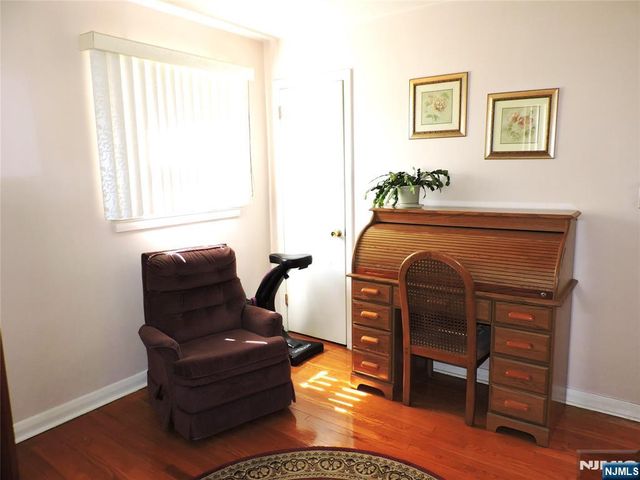 15 Main Avenue, Elmwood Park, NJ 07407