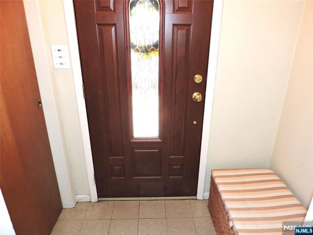 15 Main Avenue, Elmwood Park, NJ 07407