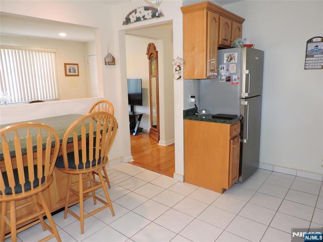 15 Main Avenue, Elmwood Park, NJ 07407