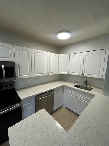 925 NE 17th Avenue 1, Fort Lauderdale, FL 33304
