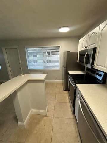 925 NE 17th Avenue 1, Fort Lauderdale, FL 33304