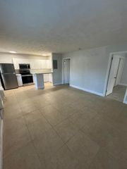 925 NE 17th Avenue 1, Fort Lauderdale, FL 33304