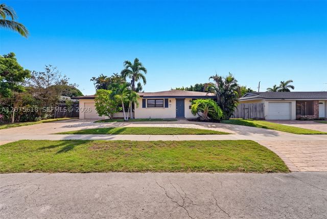 16111 SW 103rd Ct, Miami, FL 33157