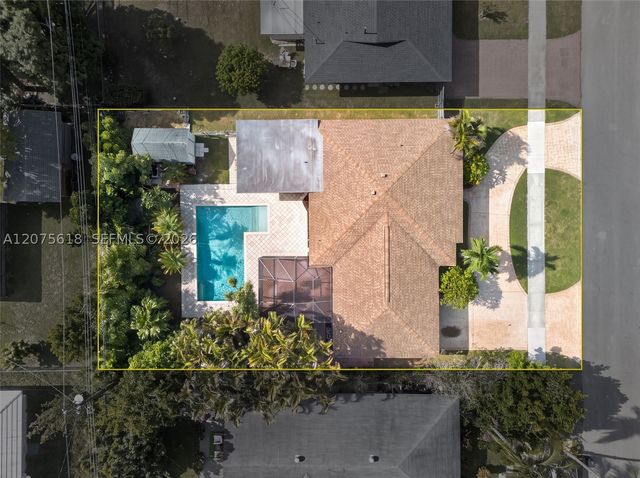 16111 SW 103rd Ct, Miami, FL 33157