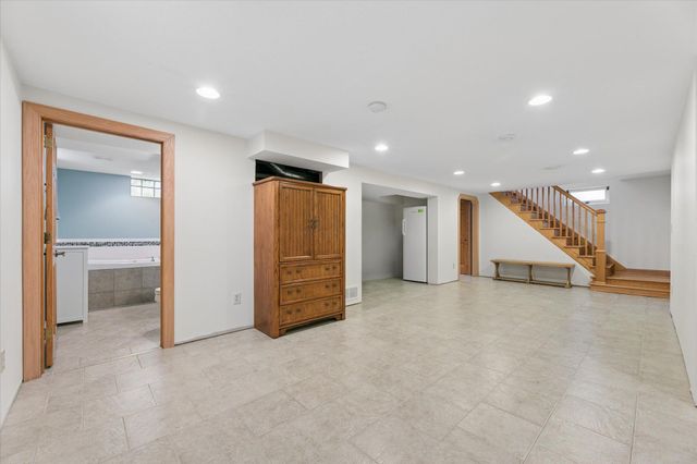 826 Cross Street, Anoka, MN 55303