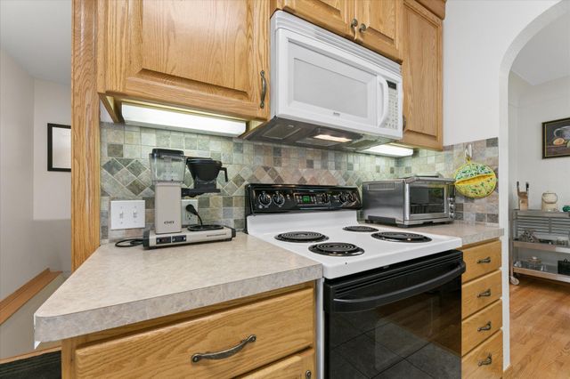 826 Cross Street, Anoka, MN 55303