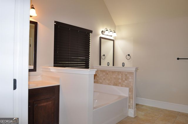 337 Snow Bird Drive, Hampton, GA 30228