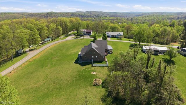 1384 Spider Ridge Road, Parkersburg, WV 26104