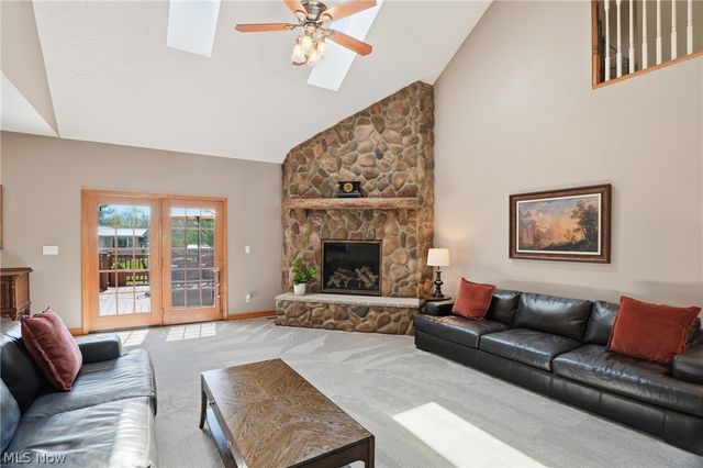 1384 Spider Ridge Road, Parkersburg, WV 26104