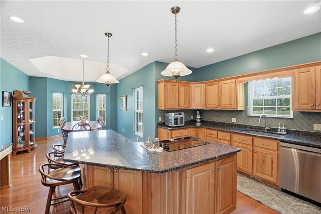 1384 Spider Ridge Road, Parkersburg, WV 26104