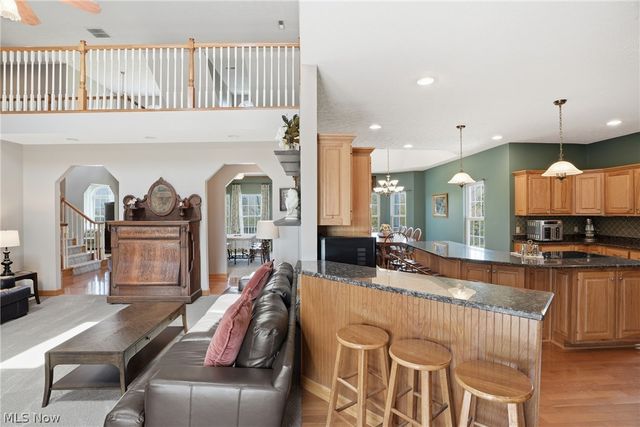 1384 Spider Ridge Road, Parkersburg, WV 26104