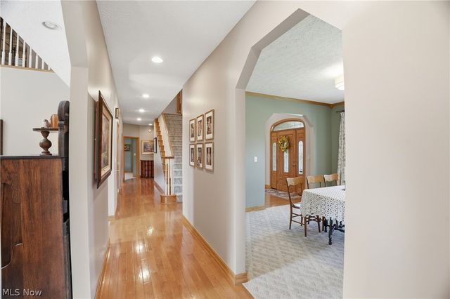 1384 Spider Ridge Road, Parkersburg, WV 26104