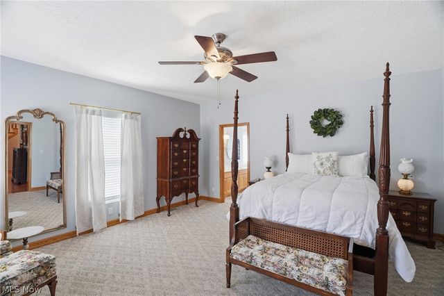 1384 Spider Ridge Road, Parkersburg, WV 26104