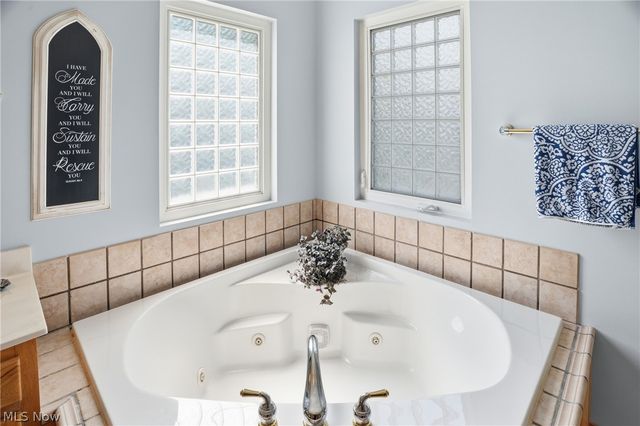 1384 Spider Ridge Road, Parkersburg, WV 26104