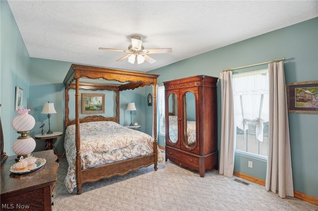 1384 Spider Ridge Road, Parkersburg, WV 26104