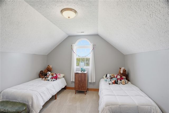 1384 Spider Ridge Road, Parkersburg, WV 26104