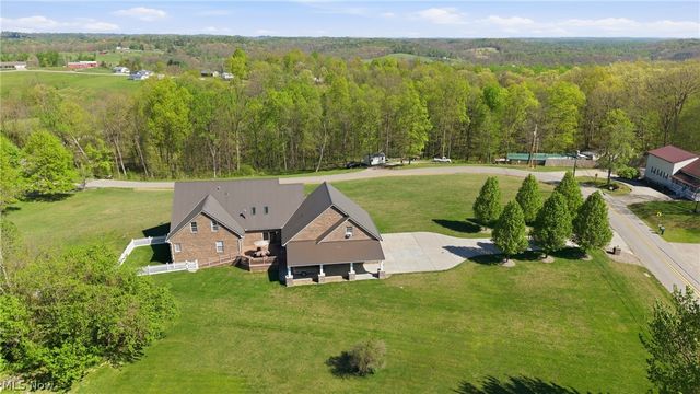 1384 Spider Ridge Road, Parkersburg, WV 26104