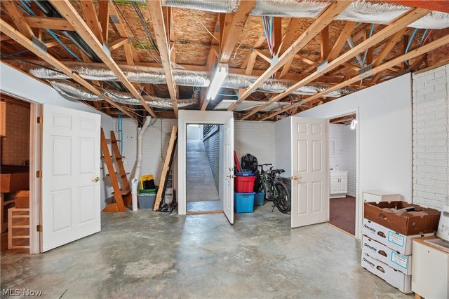 1384 Spider Ridge Road, Parkersburg, WV 26104