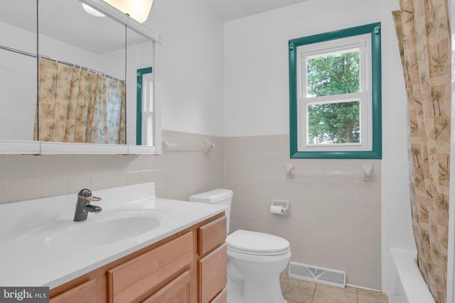 14 PEMBERTON DR, East Berlin, PA 17316