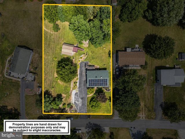 14 PEMBERTON DR, East Berlin, PA 17316