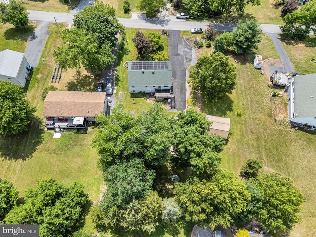 14 PEMBERTON DR, East Berlin, PA 17316