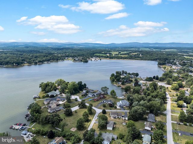14 PEMBERTON DR, East Berlin, PA 17316