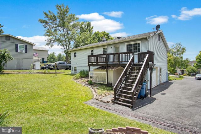 14 PEMBERTON DR, East Berlin, PA 17316