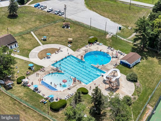 14 PEMBERTON DR, East Berlin, PA 17316