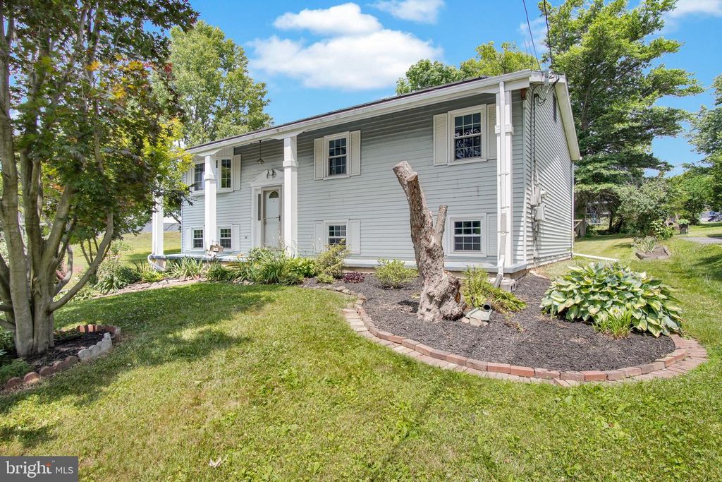 14 PEMBERTON DR, East Berlin, PA 17316