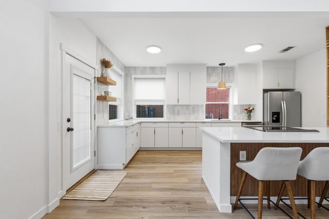 919 Waterford Way, Euless, TX 76039