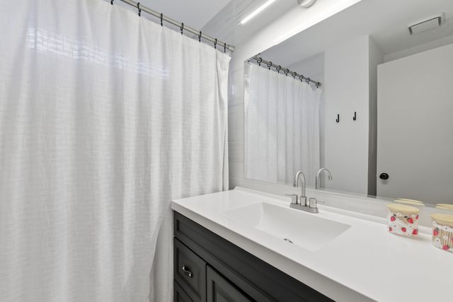 919 Waterford Way, Euless, TX 76039