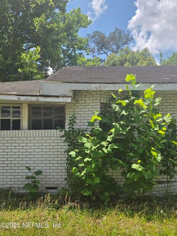 374 N CHERRY Street, Starke, FL 32091