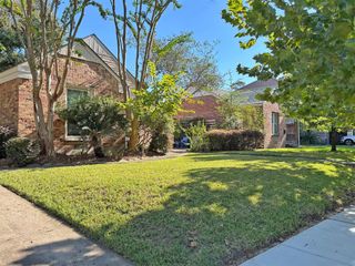 6719 Meadowlawn Street, Houston, TX 77023