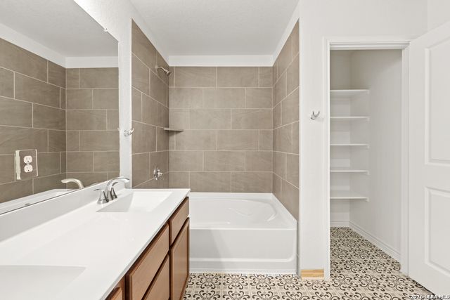 4526 OTRA OTRA DRIVE, San Antonio, TX 78222