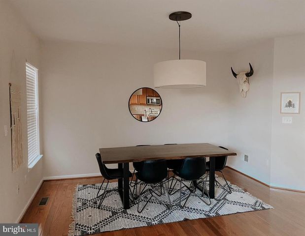 1104 HOKE LN, Fredericksburg, VA 22401