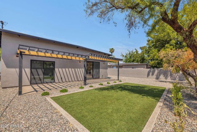 6827 N 14TH Place, Phoenix, AZ 85014