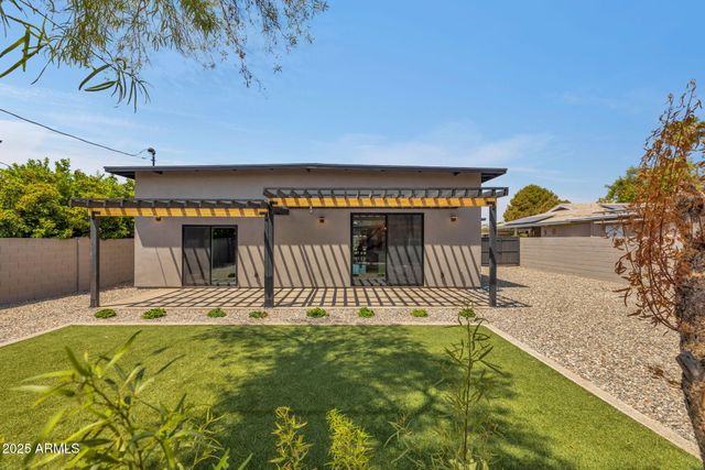 6827 N 14TH Place, Phoenix, AZ 85014