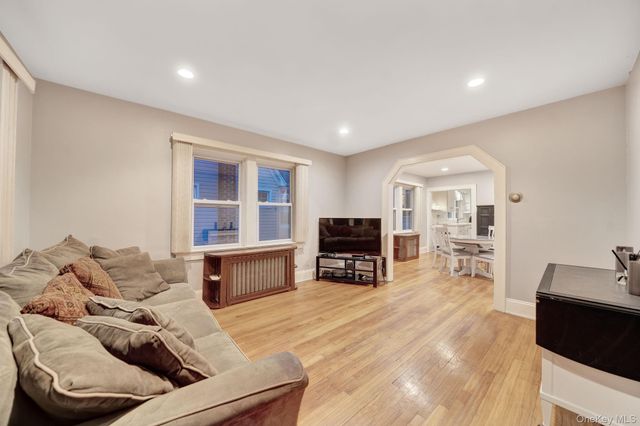 35 Orchard Street, Merrick, NY 11566