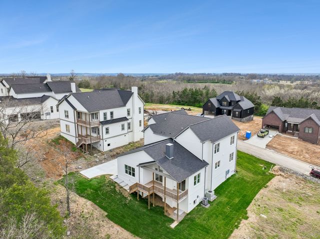 1007 Tiane Trl, Gallatin, TN 37066