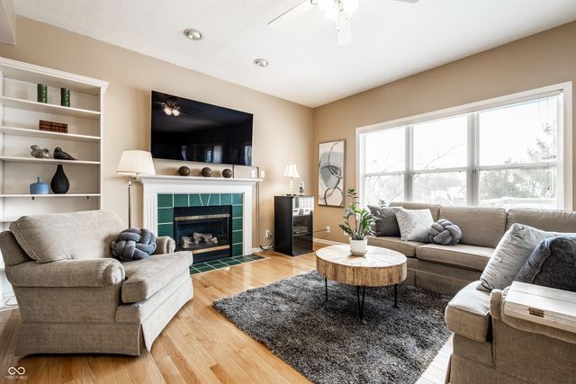 11191 Timberview Drive, Fishers, IN 46037