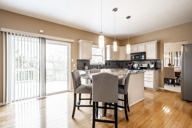 11191 Timberview Drive, Fishers, IN 46037