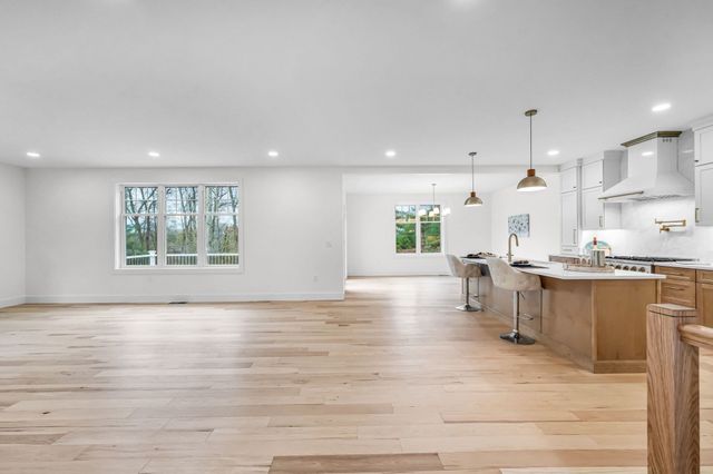 49 Balsam Hill Rd, Ludlow, MA 01056