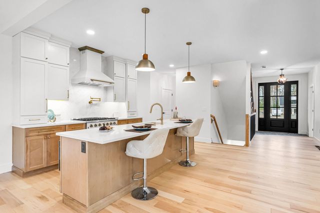49 Balsam Hill Rd, Ludlow, MA 01056